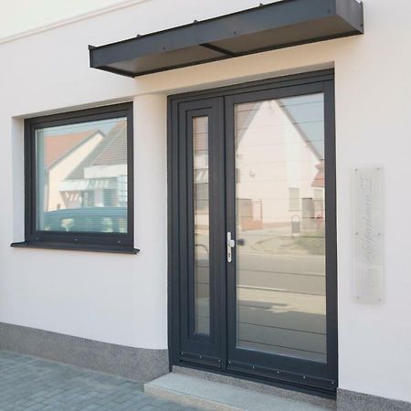 Foter Apartman Ii. Villany Luaran gambar