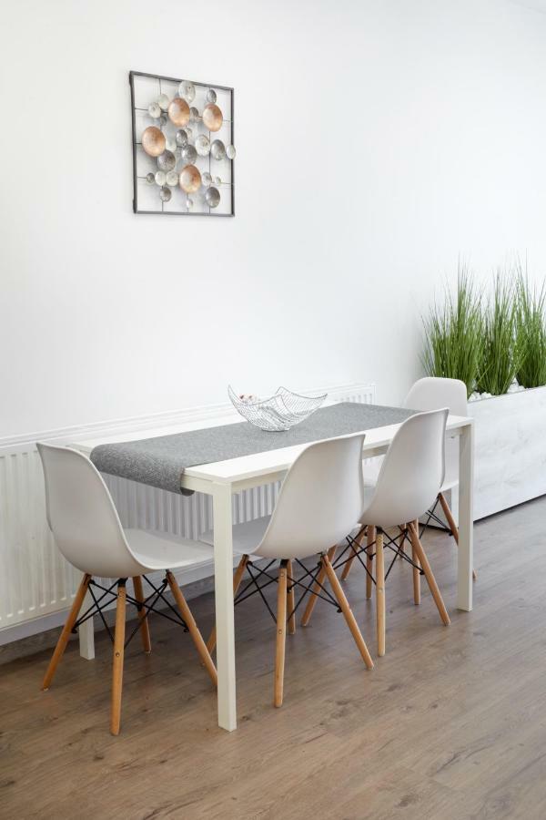 Foter Apartman Ii. Villany Luaran gambar